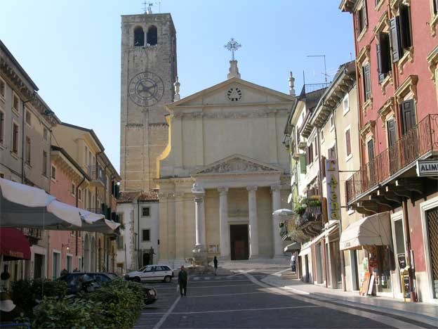 Verona-La Pieve di San Martino di Negrar e il suo campanile