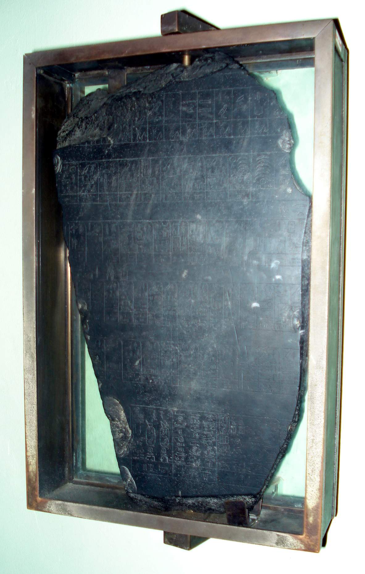 pietra_di_palermo_geroglifici1