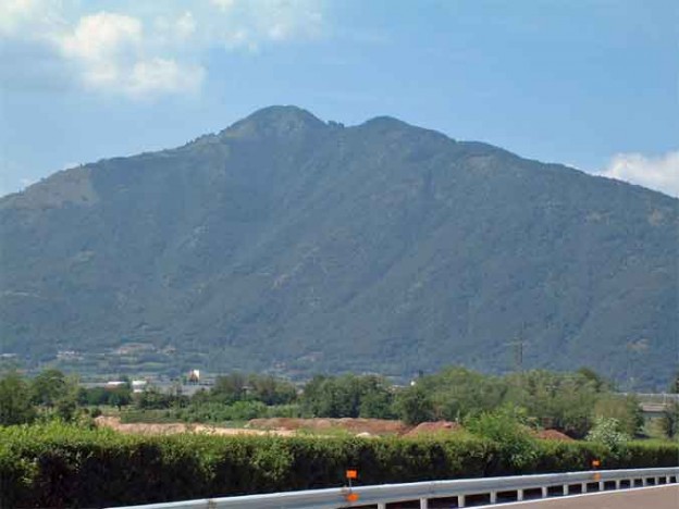 IL SUMMANO: IL MONTE SACRO AGLI DEI. IL MISTERO DEI FIORI