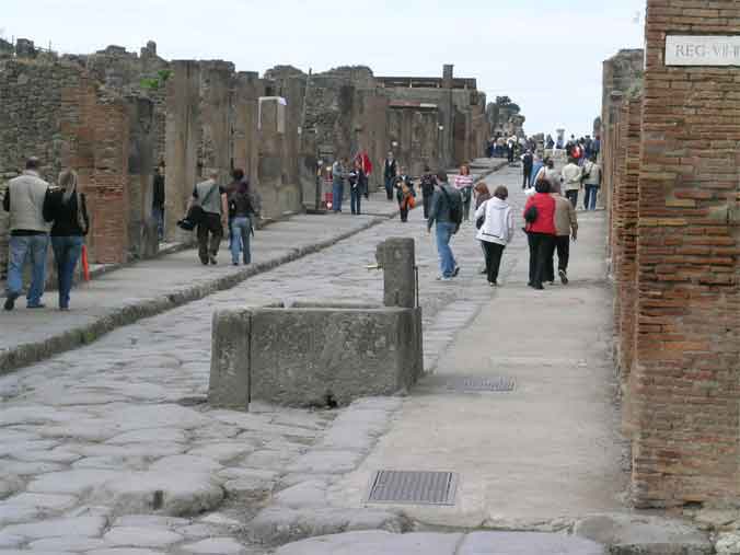 pompei-strada-lastricata