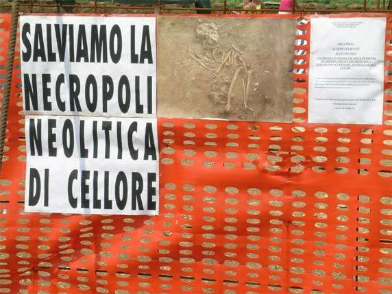 manifestazione-per-la-necropoli manifestazione-per-la-necropoli