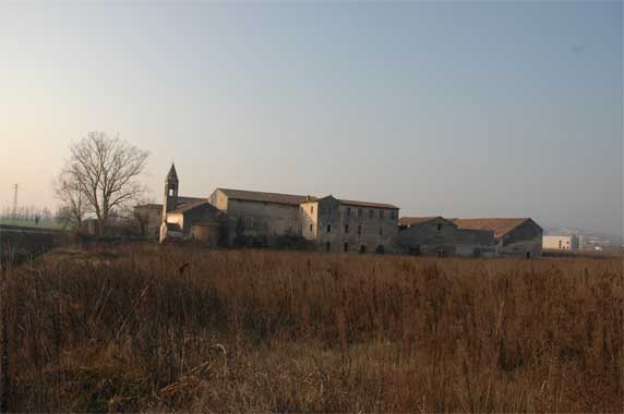 monastero-corre-lepia-572 monastero-corre-lepia-572