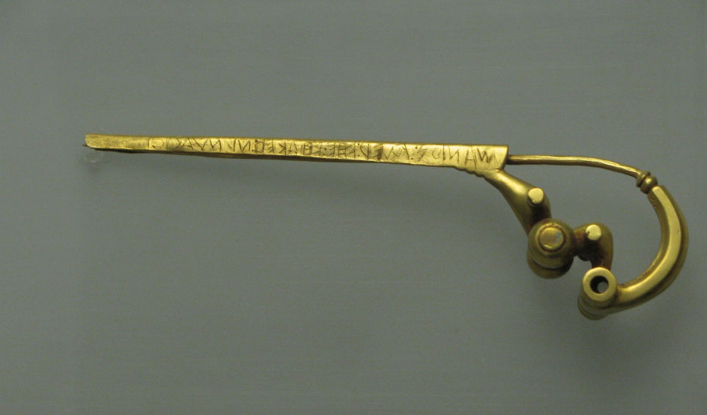 prenestina_fibula.1000.a