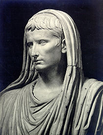 Augustus_as_pontifex_maximus