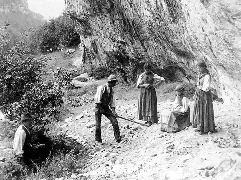 Scavi al riparo Scalucce, foto Dal Fabbro del 15 settembre 188
