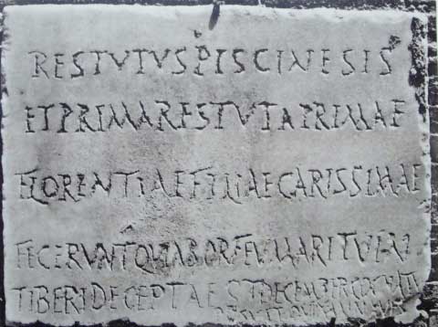 lapide.romana.scritta.480