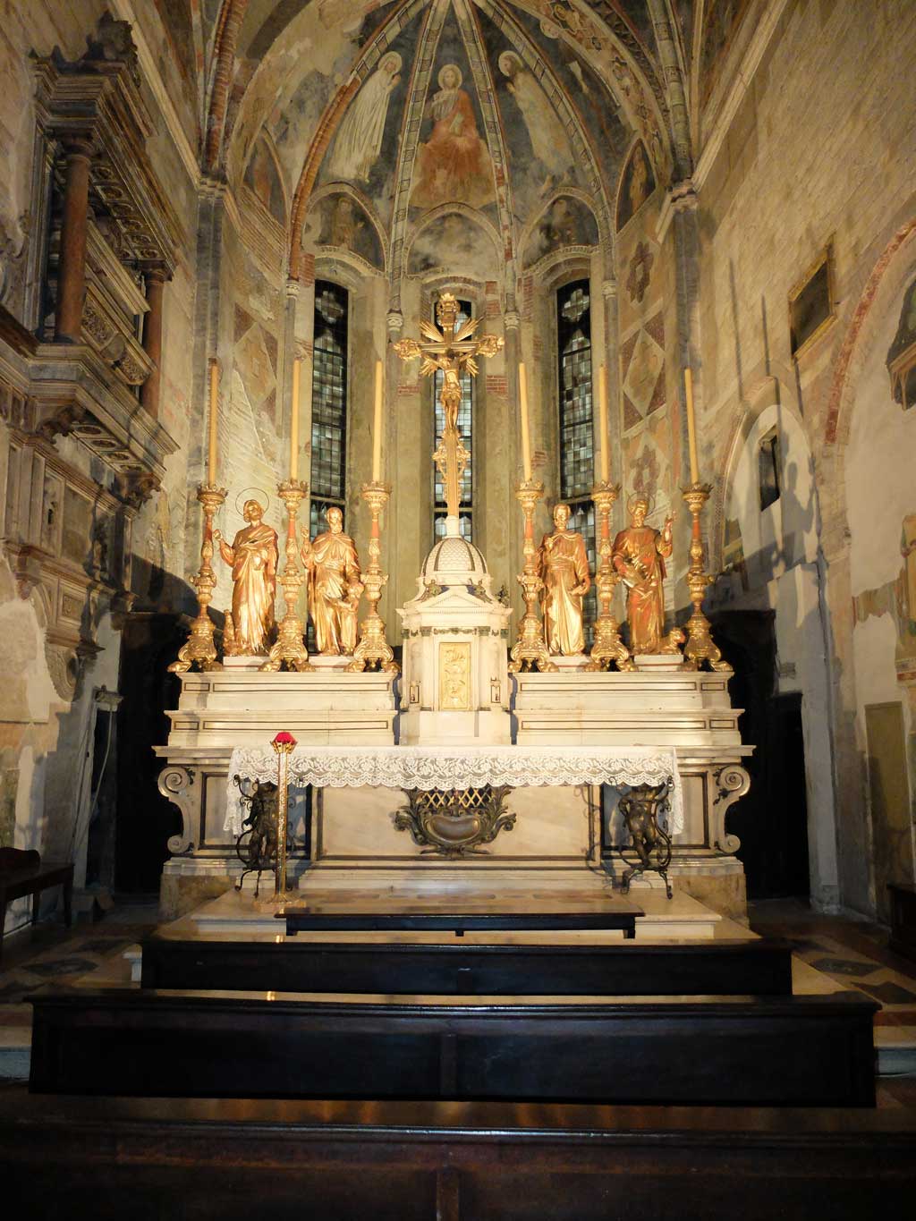 altare-chiesa-san-fermo.1024
