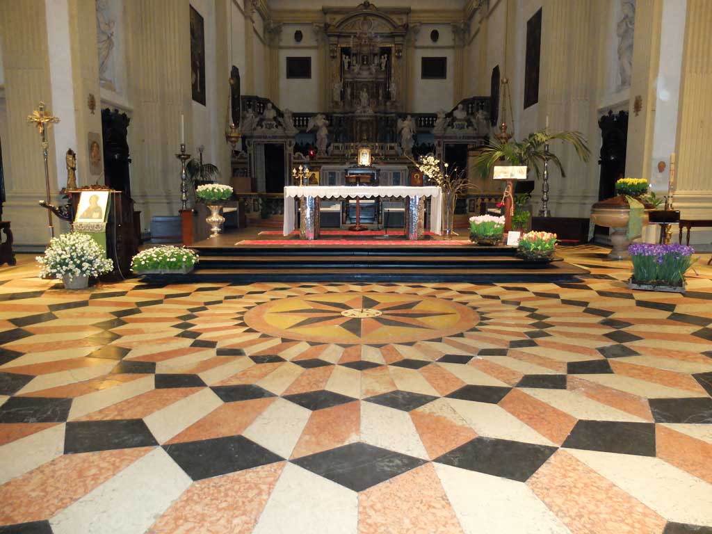 altare-postconciliare-arredato.1024