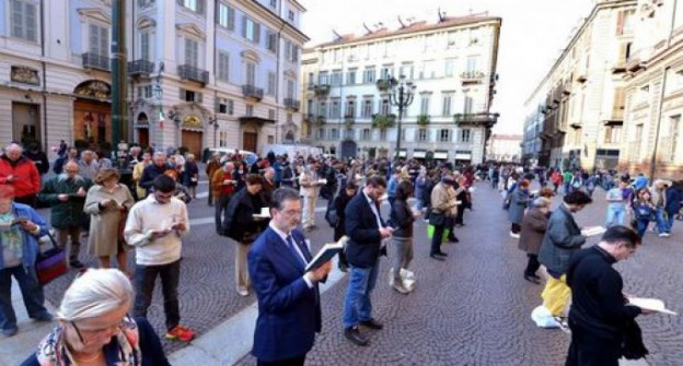 LA LIBERTÀ DI MANIFESTARE VALGA PER TUTTI