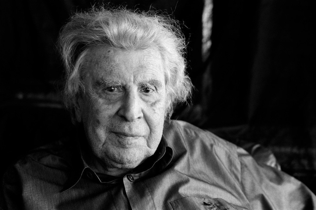 Mikis_Theodorakis_by_James_Chressanthis2