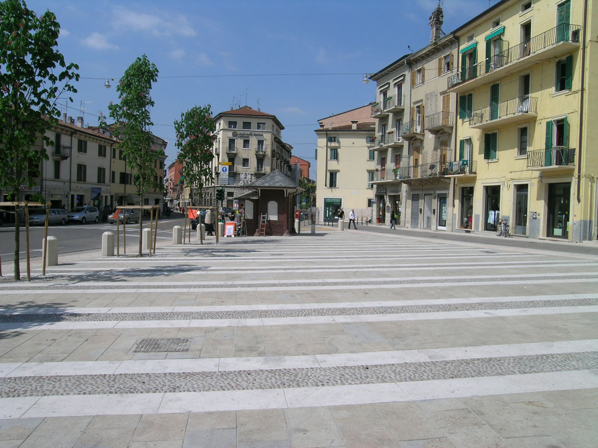 veronetta-piazza-santa-toscana-2008.1200