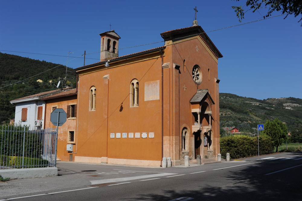 poiano-chiesa-altarol-2012