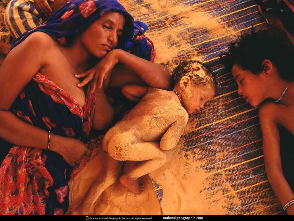 tuareg-family-madre-del-futuro